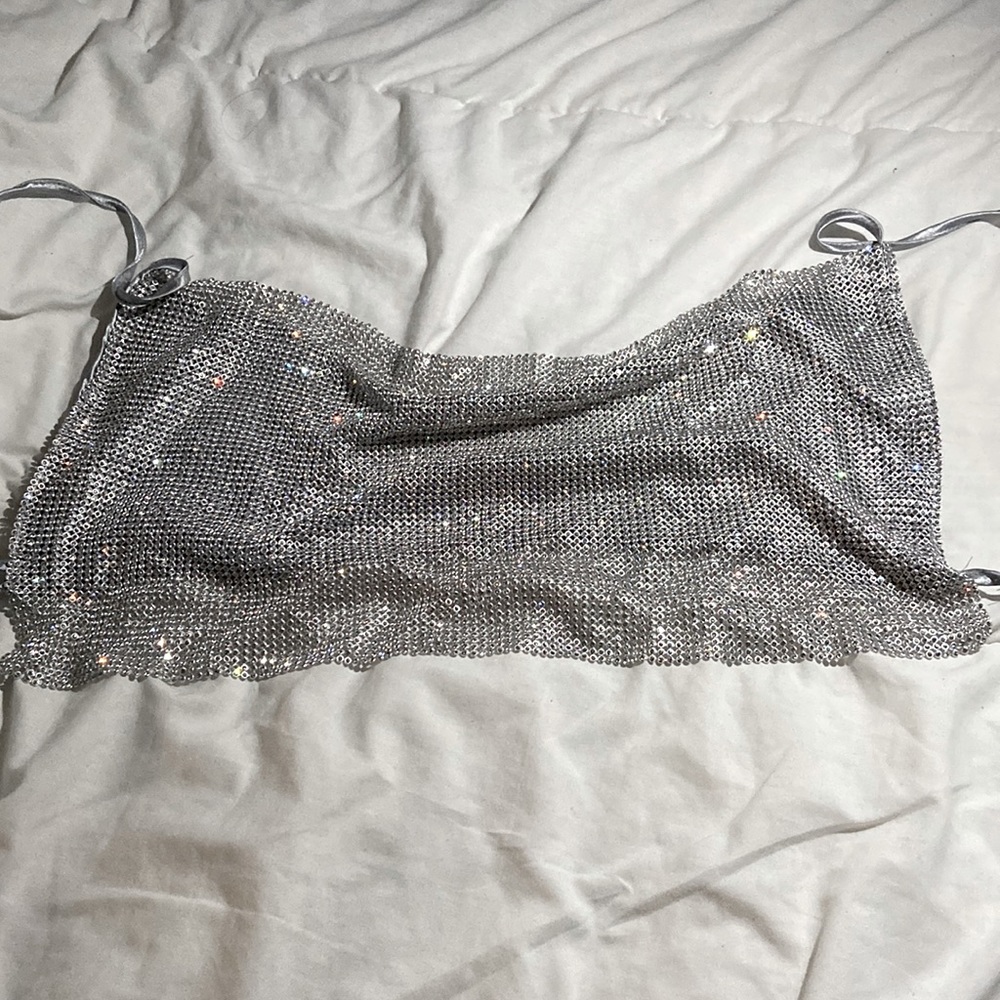 American Threads brand, Silver crop top with sparkles, brand new, never worn.